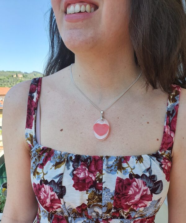 Resina ovale - collana cuore resina - ciondolo romantico - immagine 3