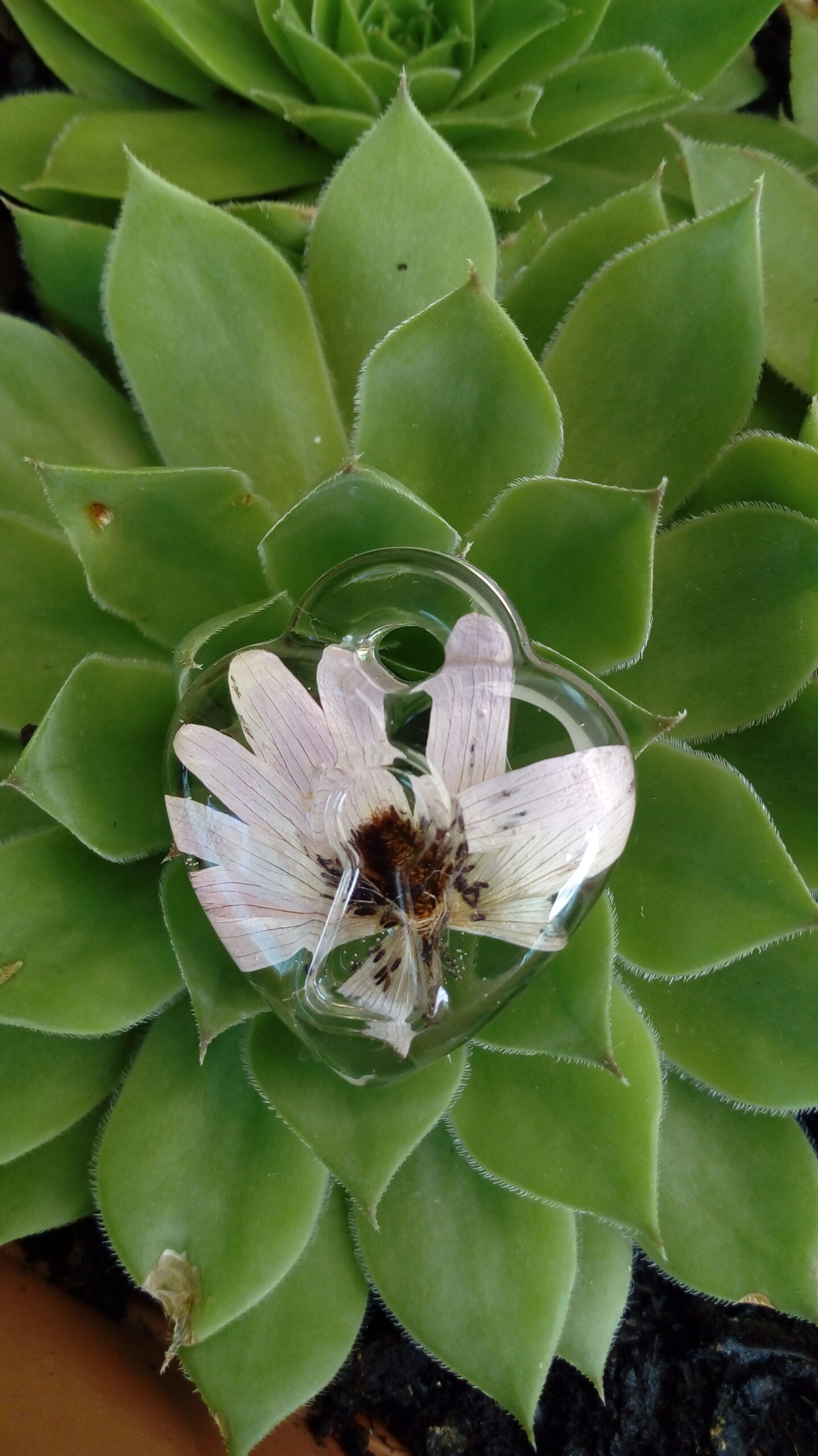 Lucchetto a cuore - collana a lucchetto - lucchetto in resina - ciondolo a forma di lucchetto - serratura - immagine 3